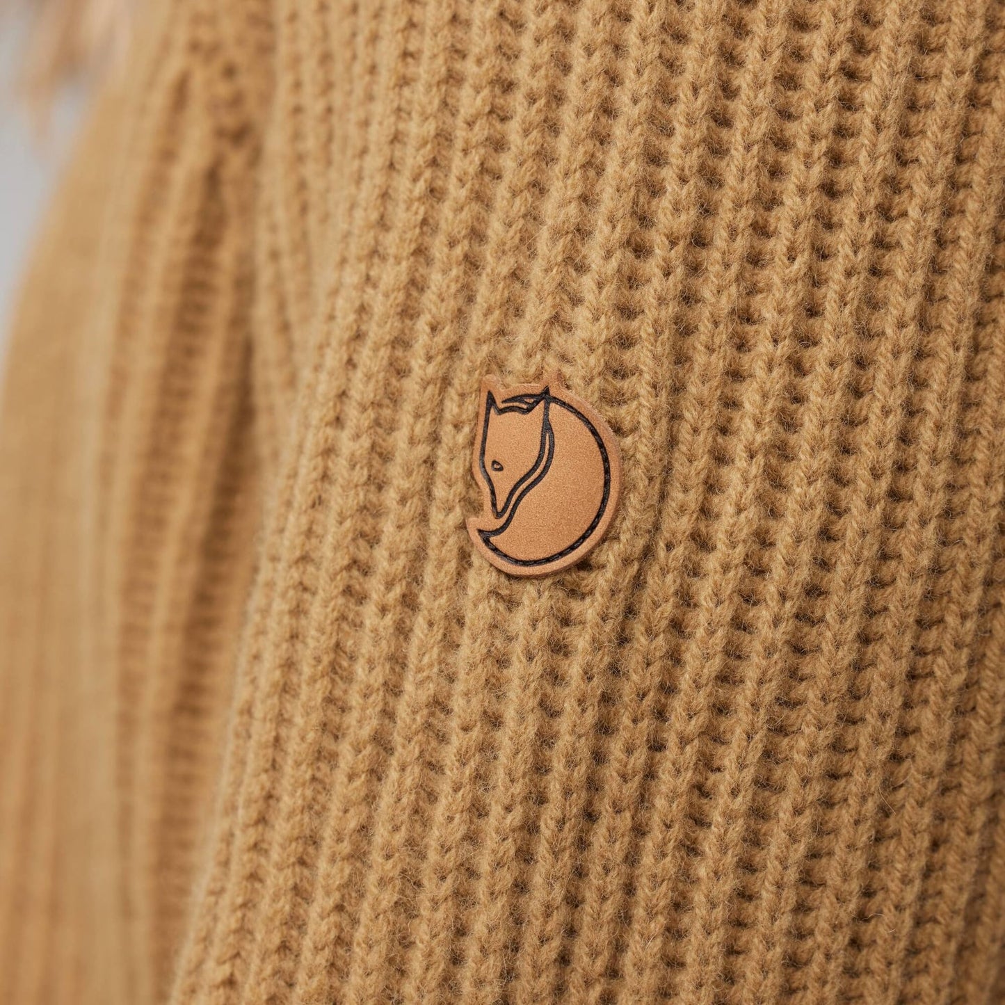 ÖVIK RIB SWEATER W - US 9140